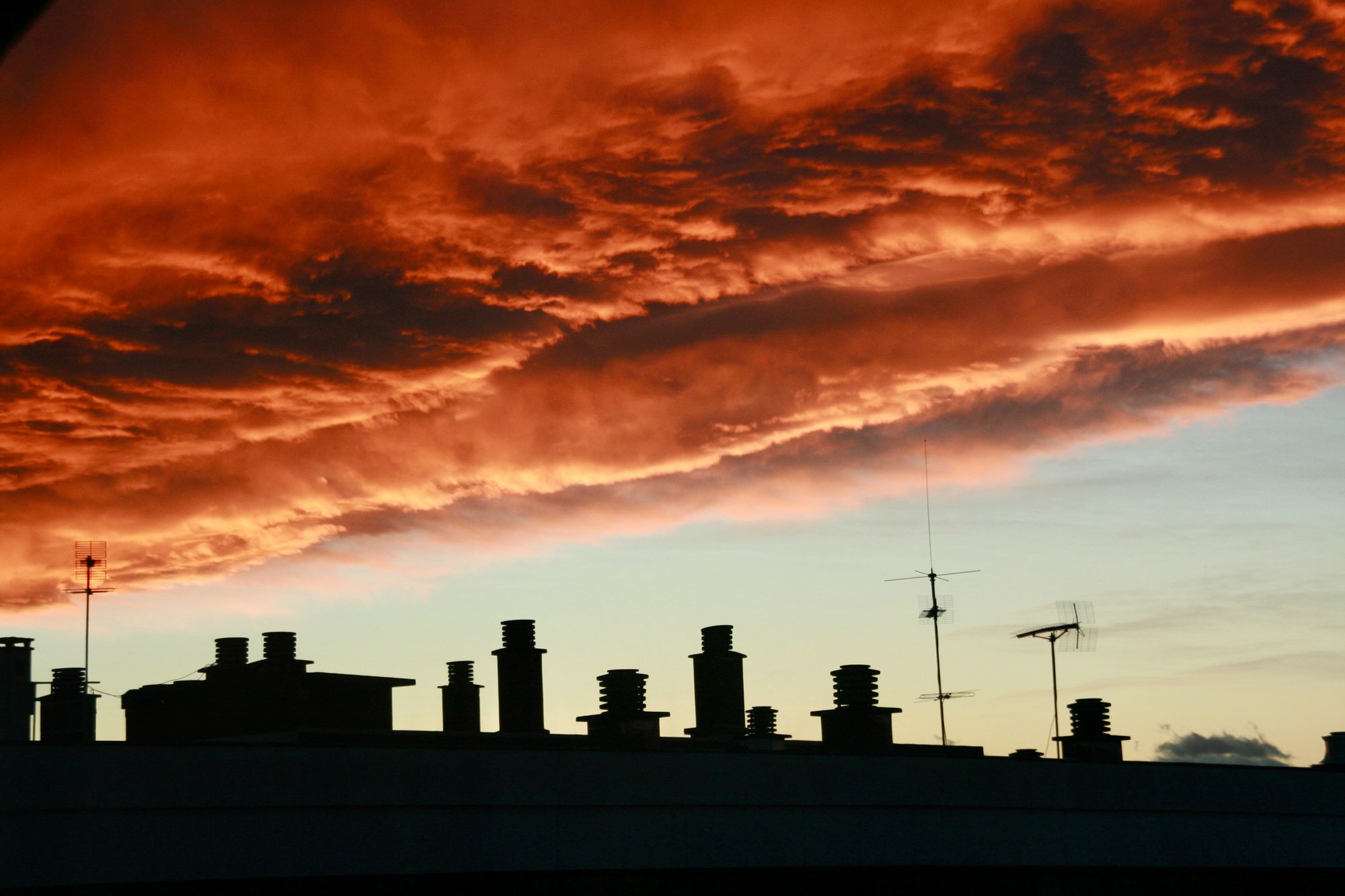 Nuages rouges