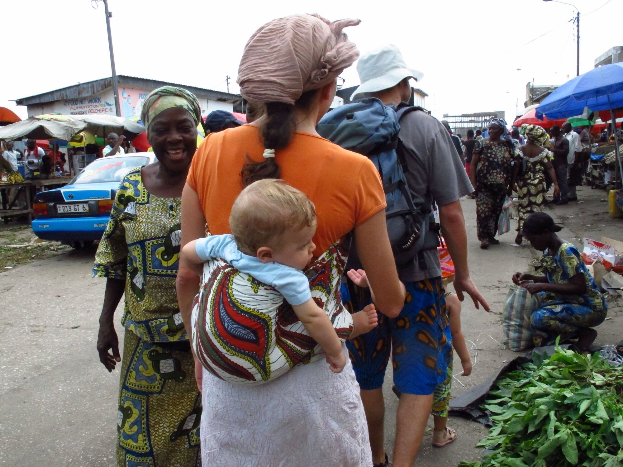Les mundele au Grand Marché