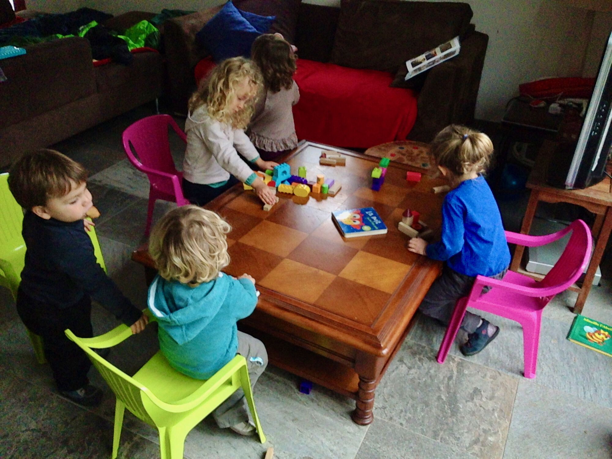 Jeux dedans dehors