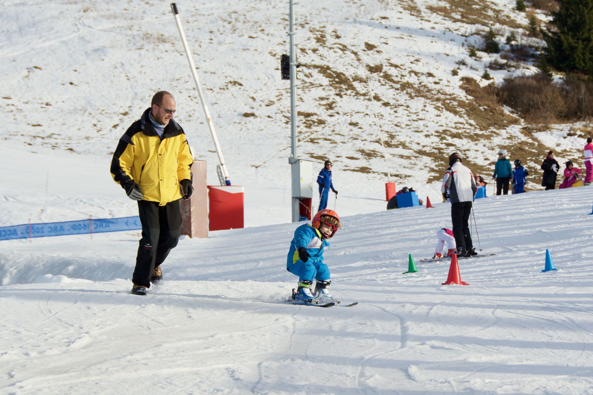 Premières glisses à skis